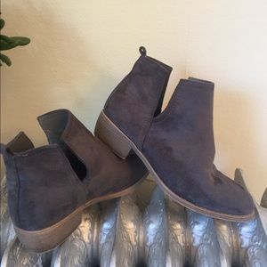 Cutout grey booties